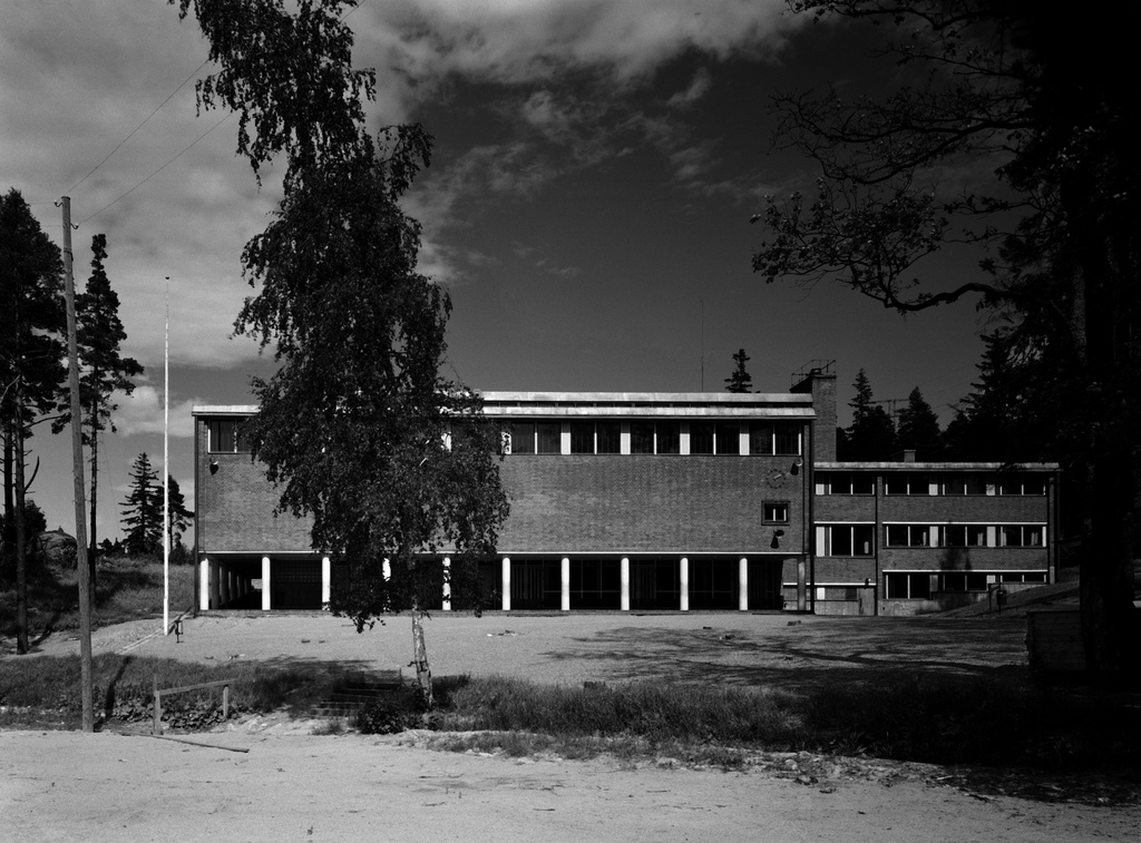 School building of Kulosaaren Joint School