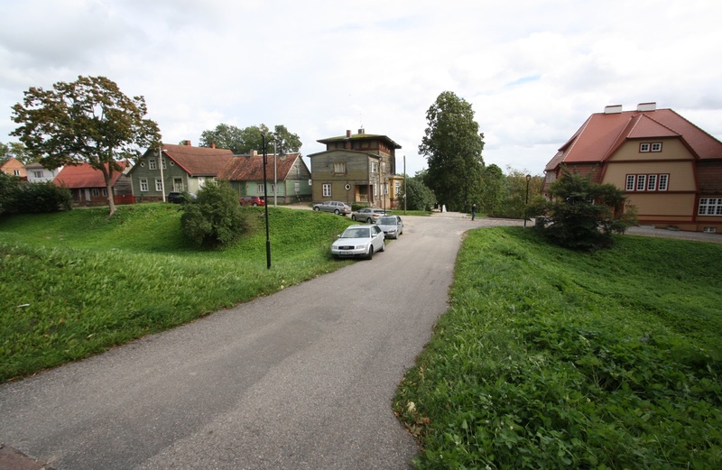 trükipostkaart, Viljandi, Trepimägi (ülaosa enne ristumist Oru tn), järv, koloreeritud, u 1910, Verlag von A. Tõllasepp rephoto