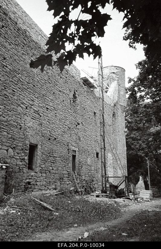 Restoration works in Padise monastery.