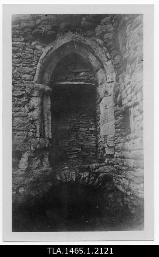 Padise monastery. Portal.