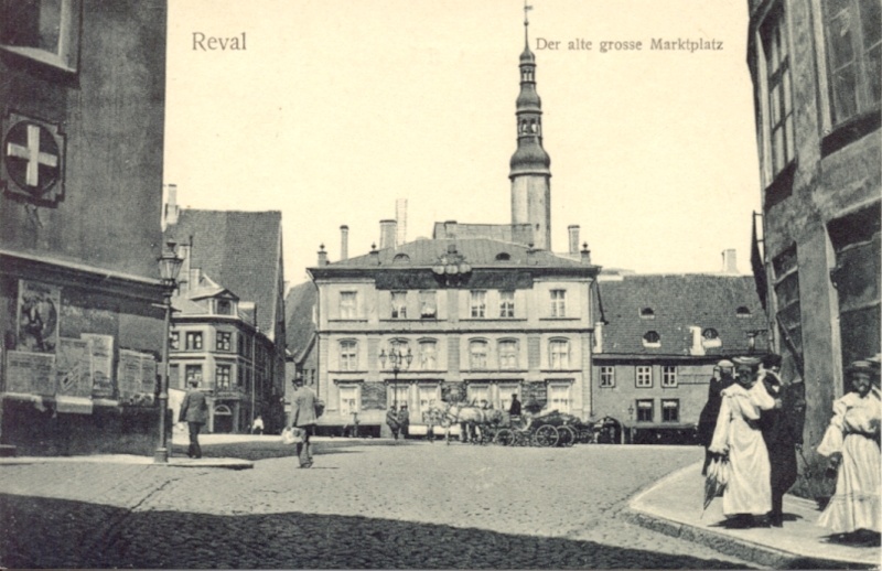 Tallinn. View of the Raekoja Square.