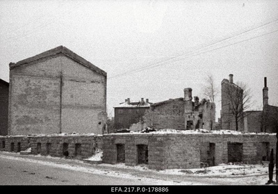 Ruins on the street of Väike-America.  duplicate photo