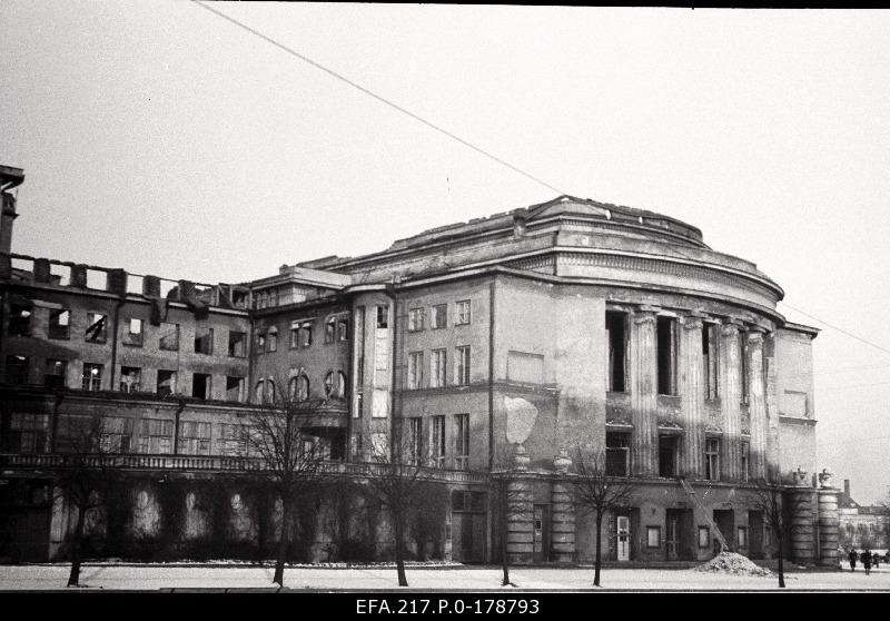 Theatre Estonia ruins.