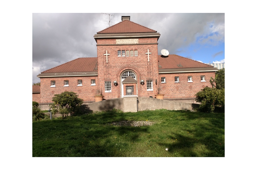 Aleksis Stone Street 1-3, Dallapén Park rephoto