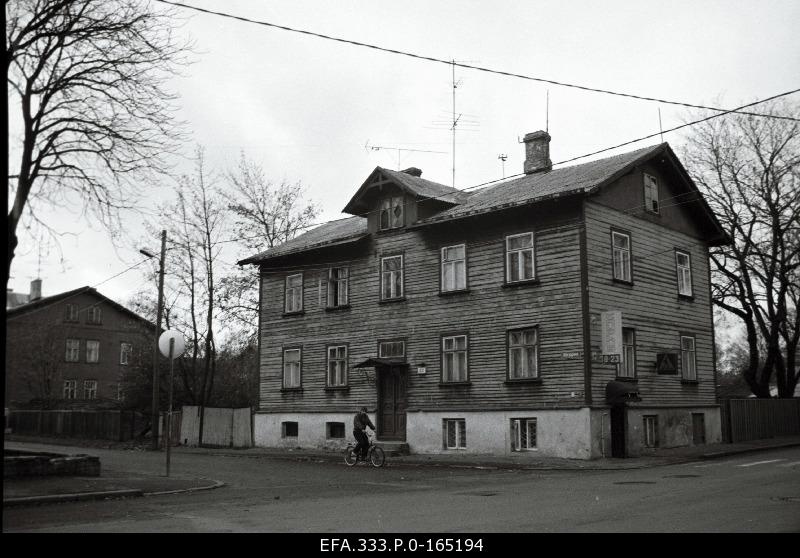 The corner of the crossroads and Härjapea Street.