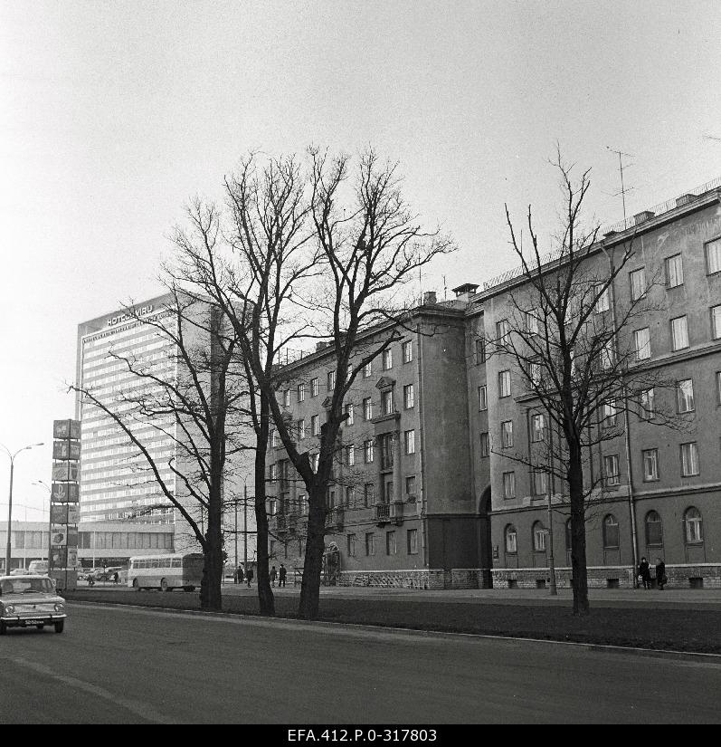 Lomonossov Street buildings no. 1 and 3, hotel "Viru".