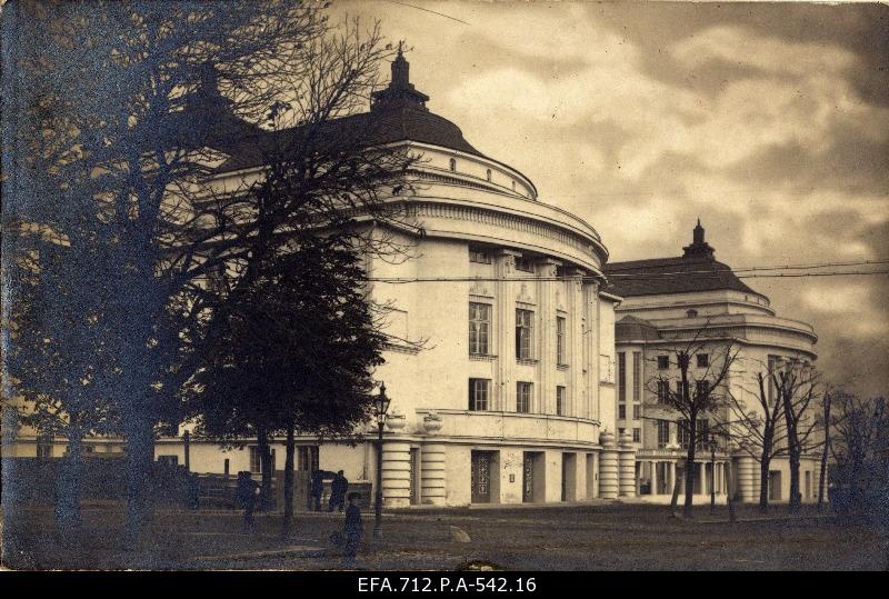 View Estonia Theatre façade.