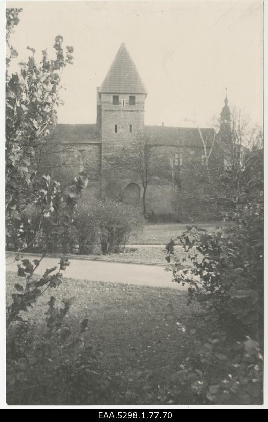 View from the Towers Square to the back tower