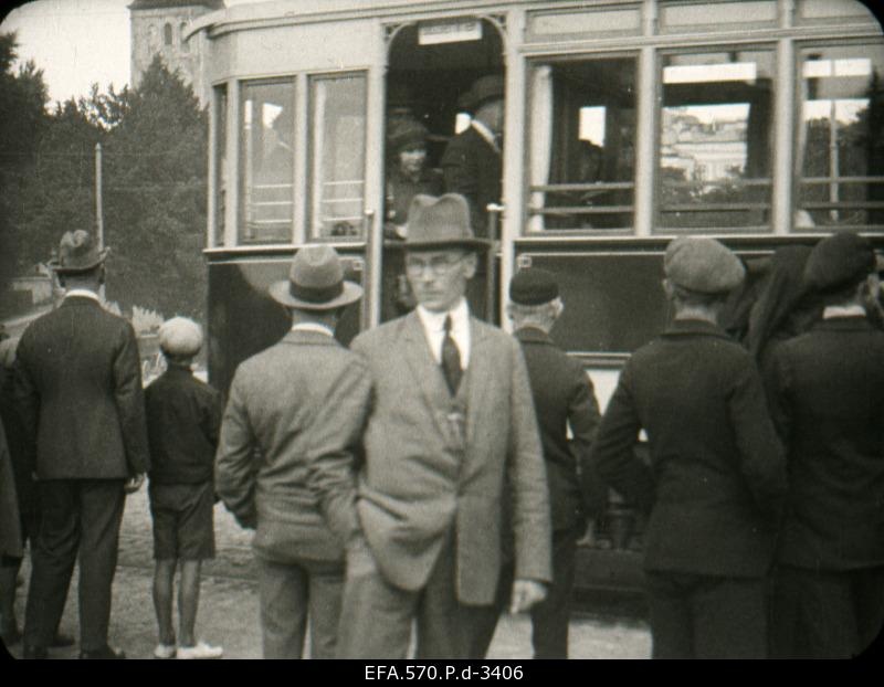 Celebration of the 40th anniversary of the founding of Hoburaudtee (the so-called conca). Electric tram on the Freedom Square.