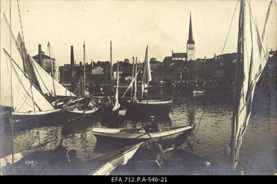 Sailings in the port of Tallinn.  duplicate photo
