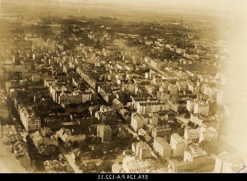 Aerofoto from Moscow city district (Moscow forsts) in Riga city [1916].