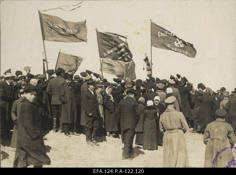Railways on May 1 in the midingling in Riga 1. 05. 1917.