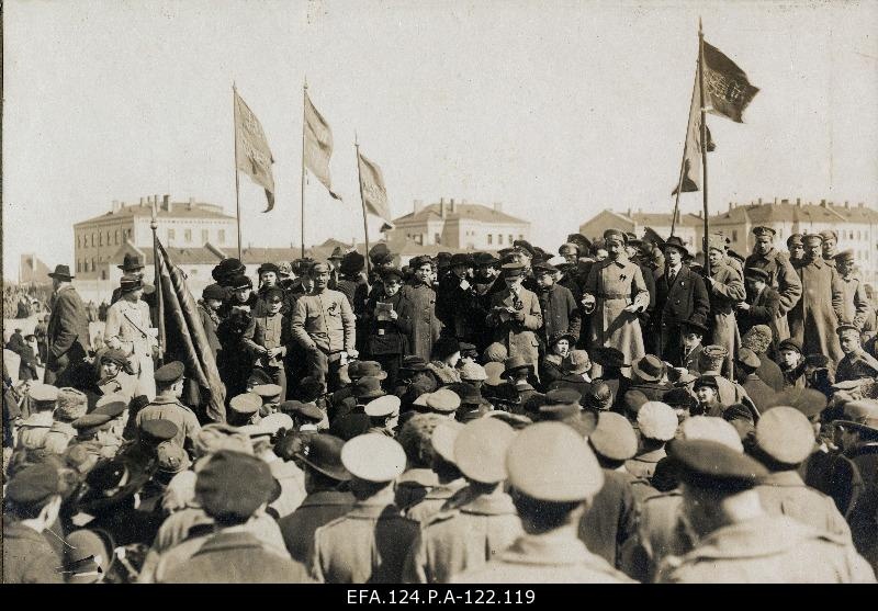 1 May miting singing in Riga 1. 05.1917.