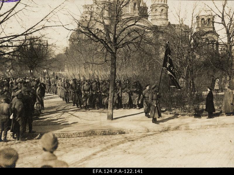 Russian 4. Vidzeme Latvia's hunter path arrives for an inspection in the city centre of Riga, May 1917.
