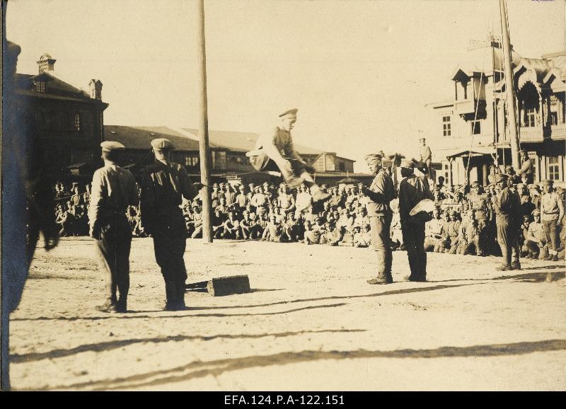 Height jump in Russian 184. Warsaw Footway sports games in Riga, summer 1917.