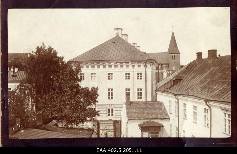 Side view of the main building of the University of Tartu