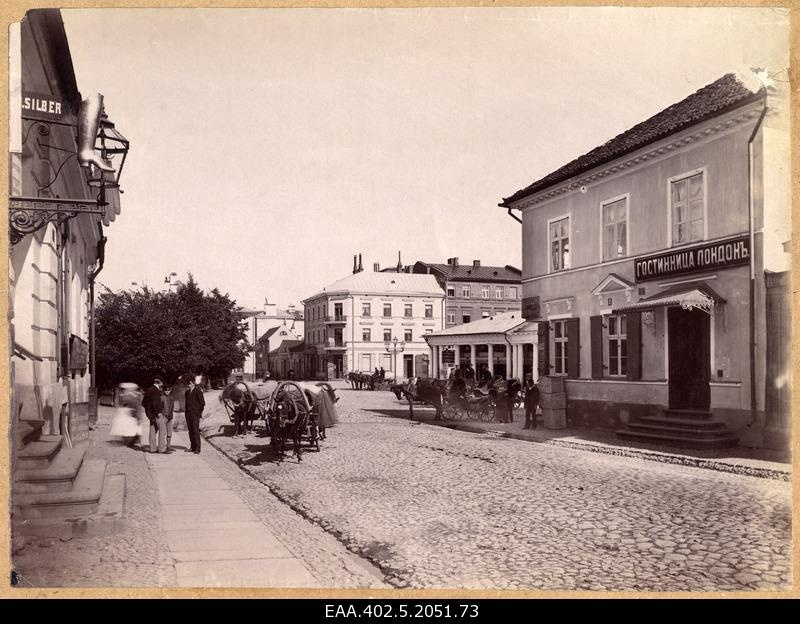 View from the Promenade Street to the Barclay Square and Store Hove, on the right hotel London