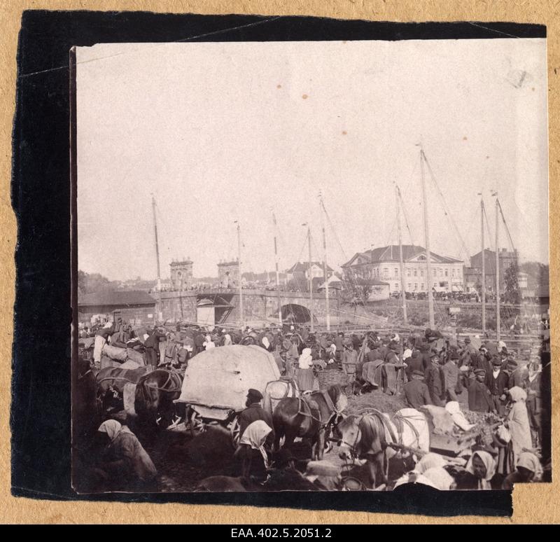 View from the port market to the Kivisilla