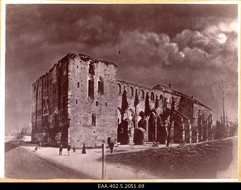 View from the side to the ruins of the Toom Church