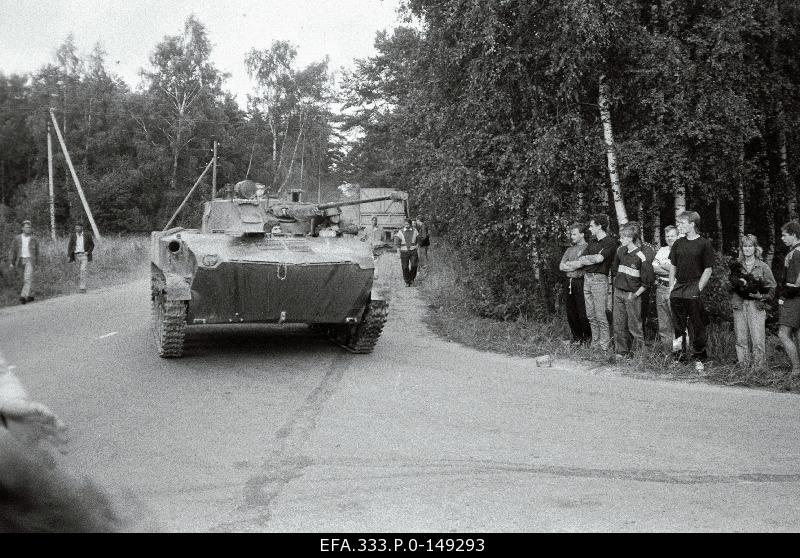 In connection with the attempted coup in the Soviet Union, Soviet army tanks sent to Estonia on the way to the TV Tower in Kloostrimetsa.