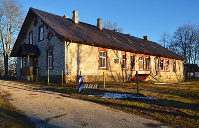 foto, pastoraadi hoone Järva-Jaanis 1982.a. rephoto