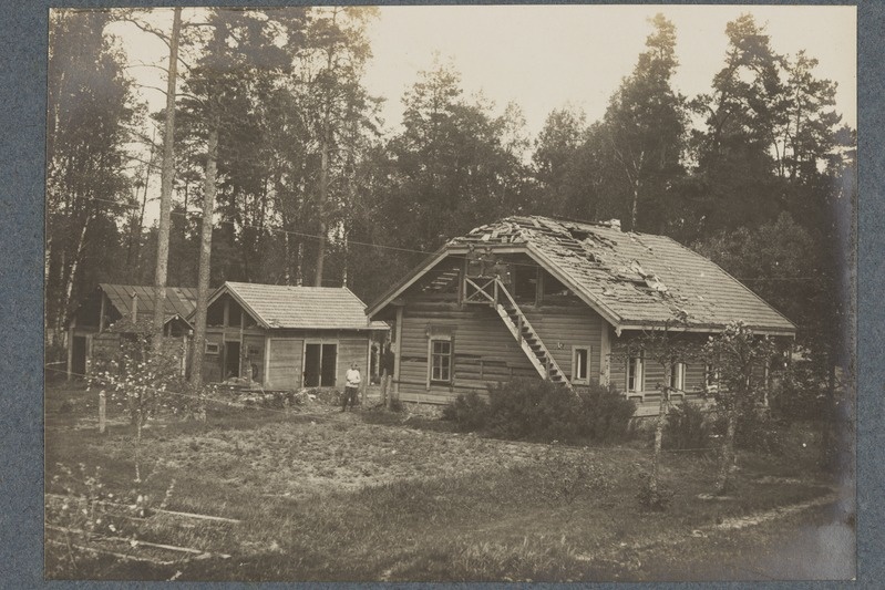 Kasarm nr 157 Stakelni jaama all