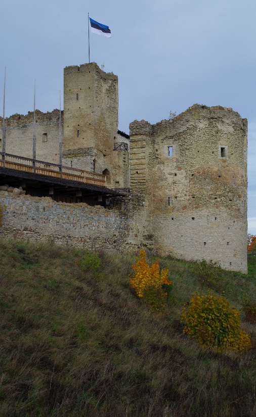 Rakvere Orthodox artillery tower in the east, view of the edelacle rephoto
