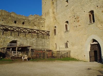 A group of people at Rakvere Castle rephoto