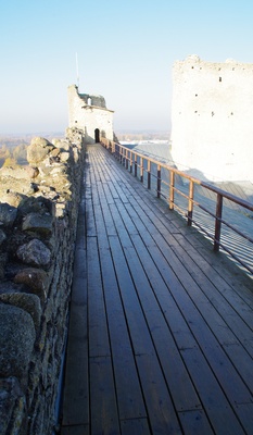 View of the Rakvere Order Tower to the western wing and corner tower rephoto