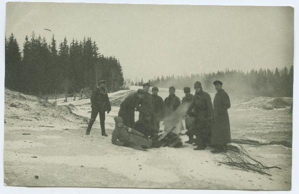Laiarööpmelise Soomusrong Nr. 1 võitlejad.