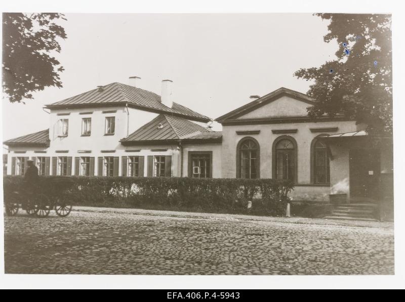 Building on Riga Street.