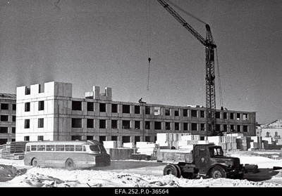 Construction of large blocks of apartments in Pelguranna.  similar photo