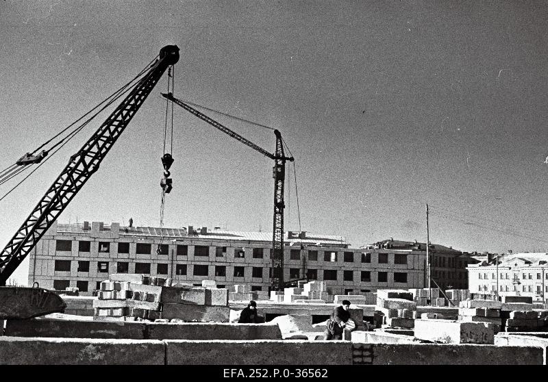 Construction of large blocks of apartments in Pelguranna.