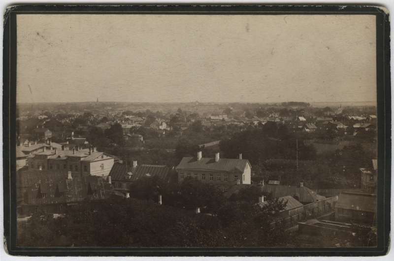 View of Tallinn - by Tõnismäe towards Ülemiste. The buildings of the Hariduse Street and Pärnu mnt are at the forefront.