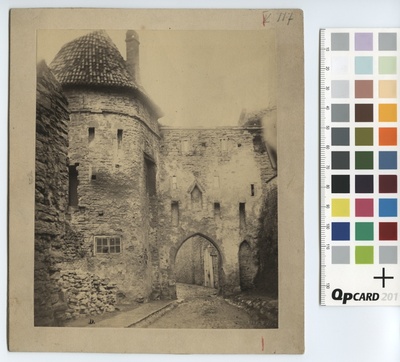 Nunne Gate.  duplicate photo