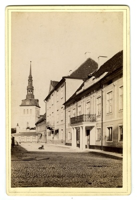 Buildings on Lossiplats in Toompea. Old Credit Fund building, July 1893. Dismantled when the Cathedral was started to be built. Tamal Niguliste Church Tower.  duplicate photo
