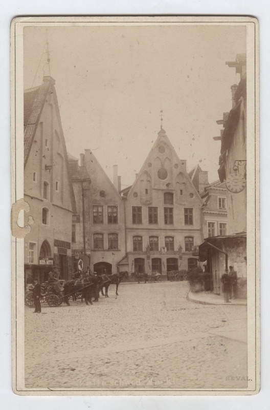 "d. old swed. Market." Old Turg so-called. With the bishop house. King Street No. 8. On the left Florell house.