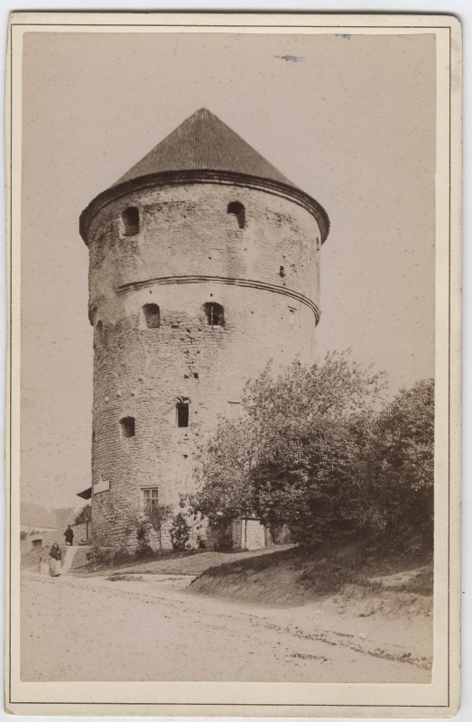 How much in de Kök. Bastion Tower, built in 1533.