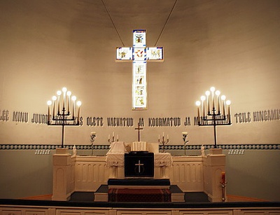 The ruin of the Paulus church altar. rephoto