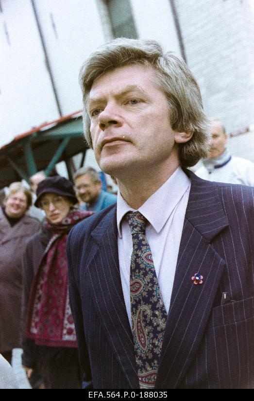 Chairman of the Estonian Writers' Union Mati Sirkel at the event The Writers' Market in Vanaturukaela.