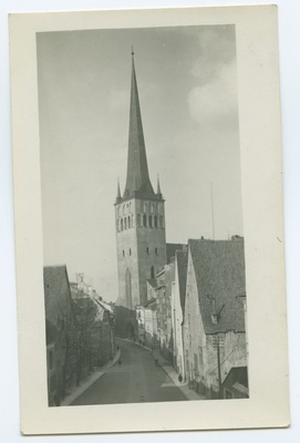 Tallinn, Oleviste kirik, vaade Laialt tänavalt.  duplicate photo