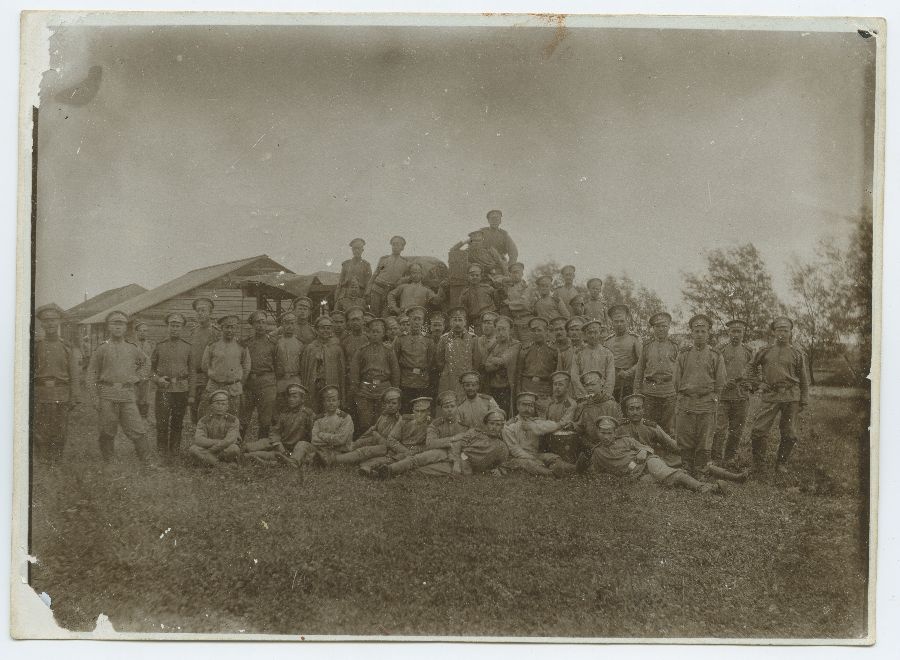 Grupp tsaariarmee sõdureid.