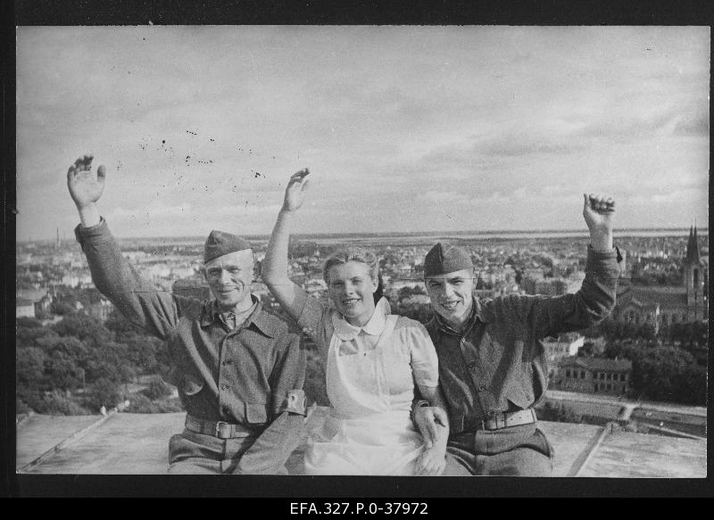 People's Self-Defense fighters in Toompea.
