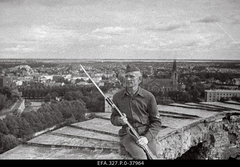 People's Self-Defense fighter in Toompea.