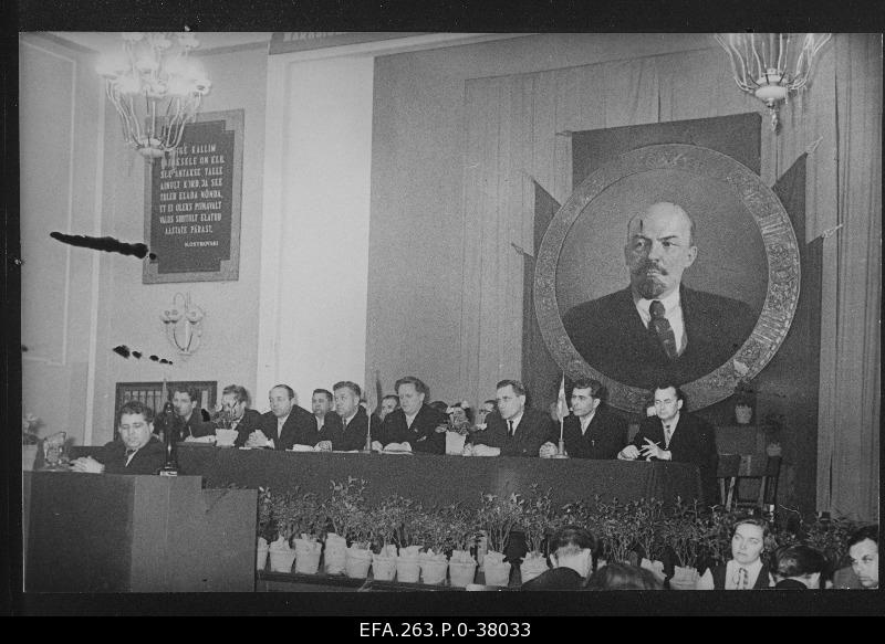 Presidium of the meeting of the party and economic activist city of Tartu in the EPA.