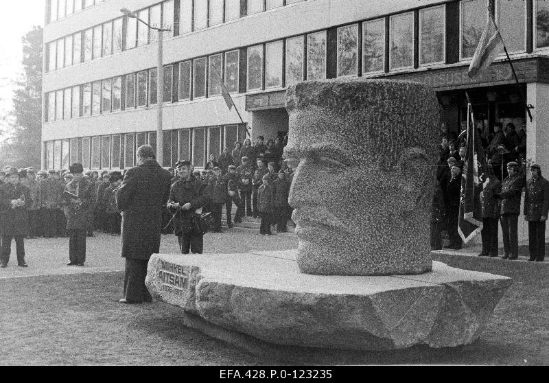 Opening of the commemorative stone of the revolutionary movement in Mihkel Aitsam in Vana-Vigalas