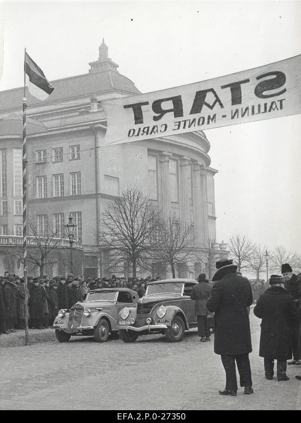Tallinn-Monte Carlo Star Cars before departure.
