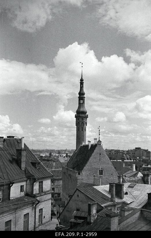 View of the Raekoja and the Old Town from the stories.