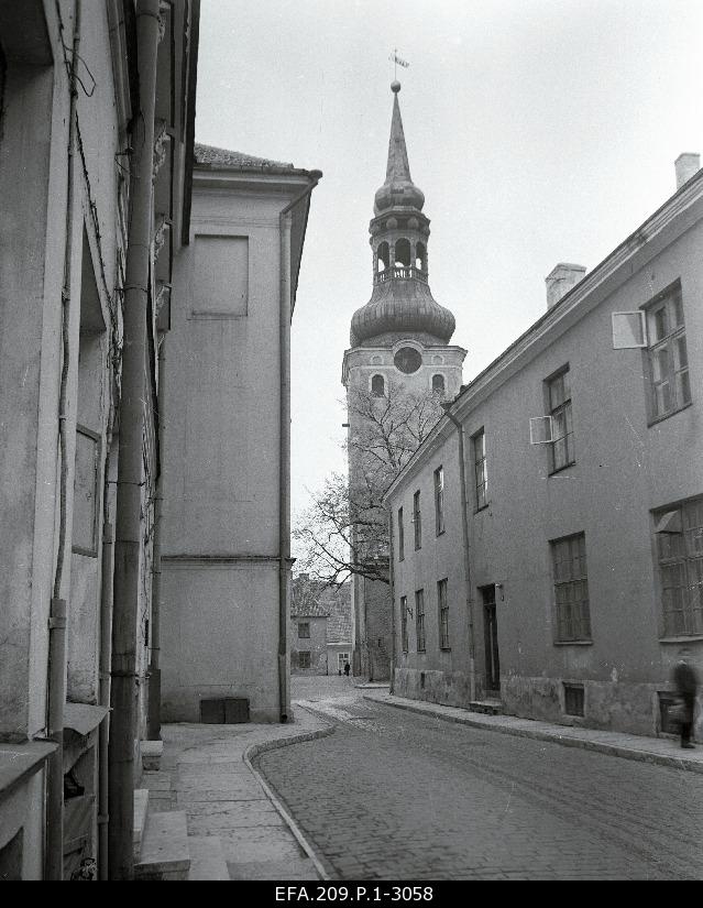 View of the Toom Church from the Toom School Street.