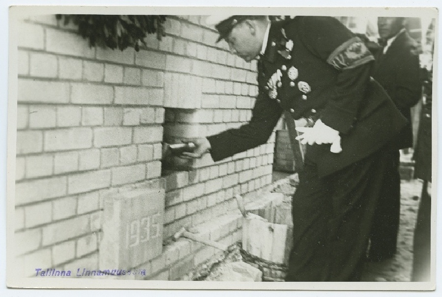 Tallinn, Nõmme V.T.Ü. pritsimaja nurgakivi panek.